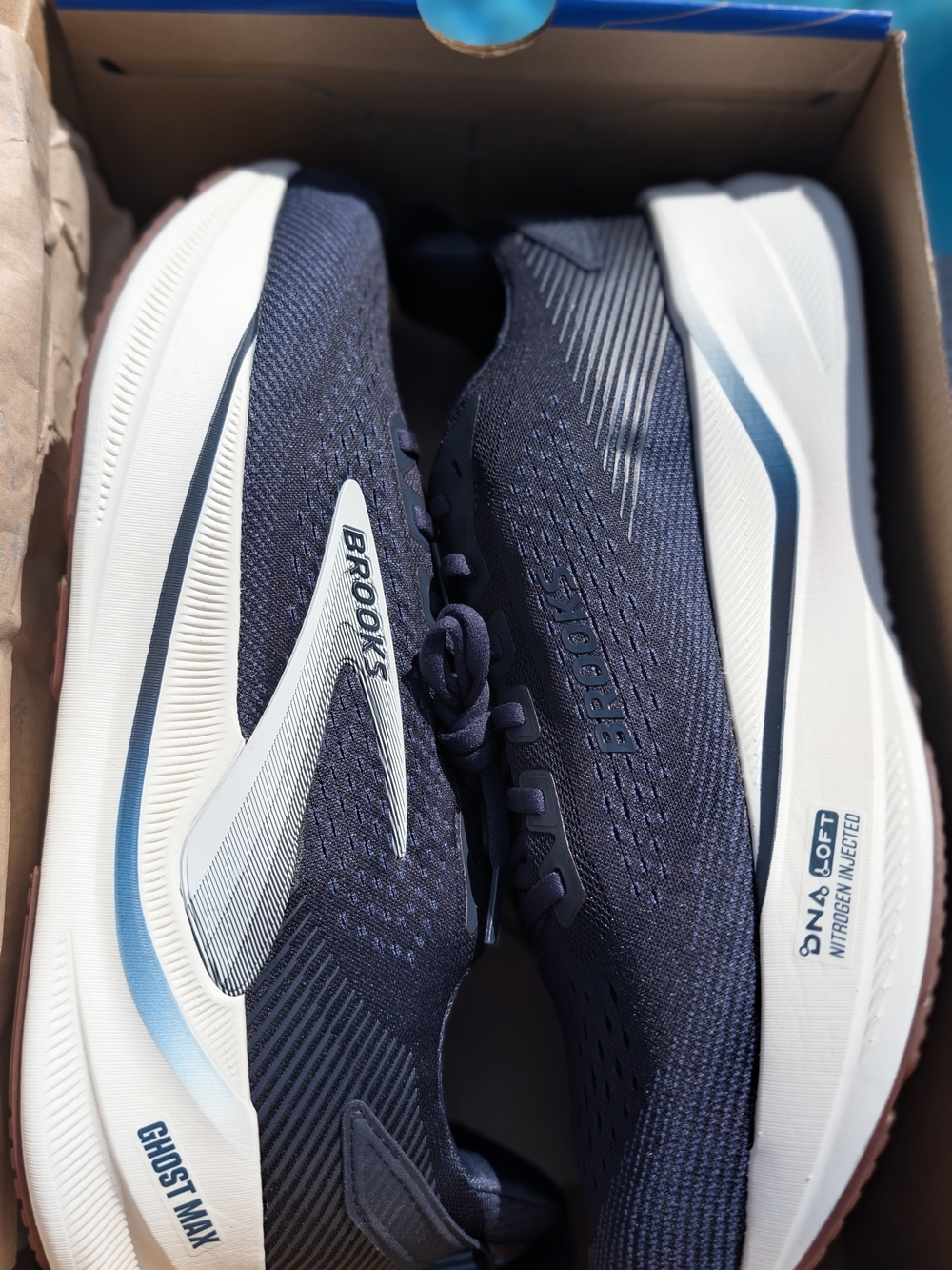Brooks Ghost Max 4 Men's Size 12 Wide(2E) Navy Biscuit Running Shoes 1104962E463 - Picture 8 of 12